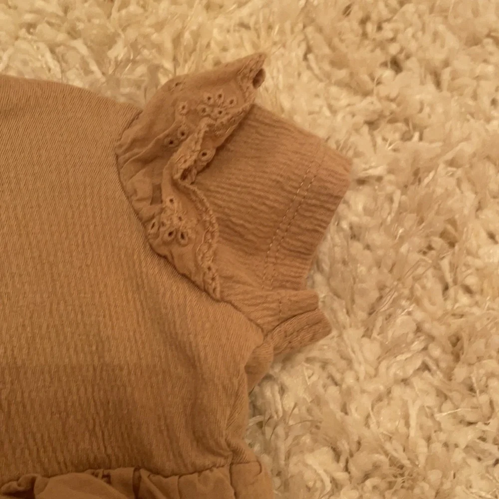 Boho Chic Jessica Simpson Coco Brown Eyelet Romper! Worn one time!